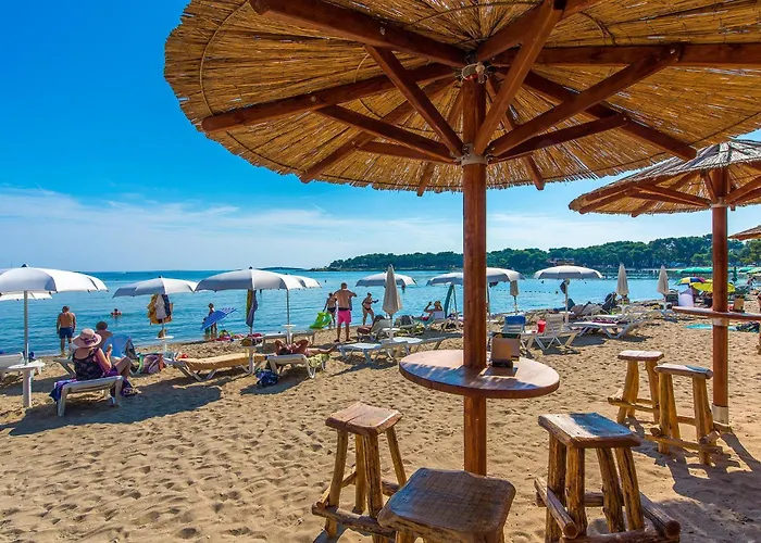 Apartman Cozy In With Wifi Medulin